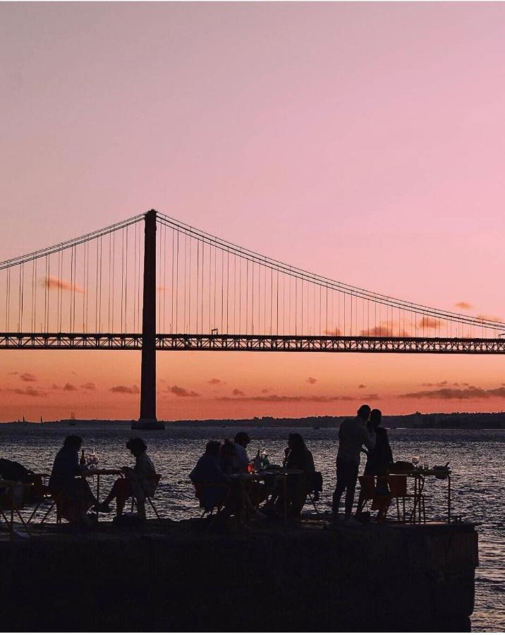 Tejo House River Lisbon Almada Eksteriør billede